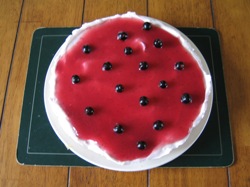 Glynelwyn blackcurrant cheesecake